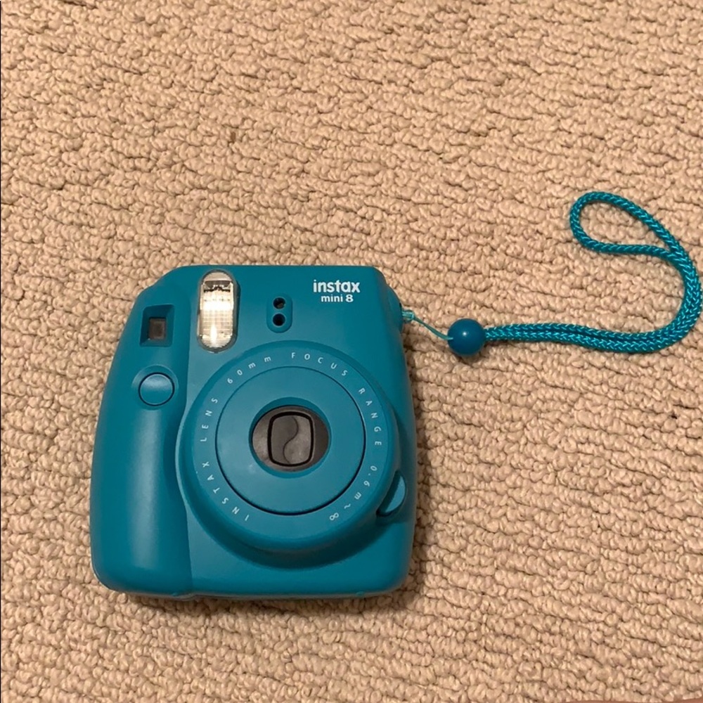 fuji film instax mini 8 polaroid camera